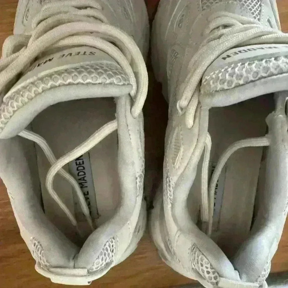 STEVE MADDEN CLYDIE SNEAKERS BEIGE SIZE 7.5 - Picture 9 of 12